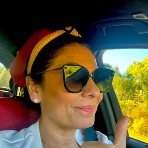 Meet your Posher, Christine